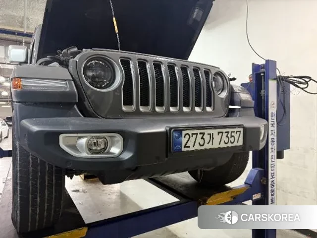 Jeep Wrangler (JL) 2023 Серебристо-серый из Кореи