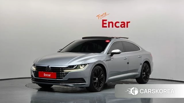 Volkswagen Arteon 2019 Серебристо-серый из Кореи