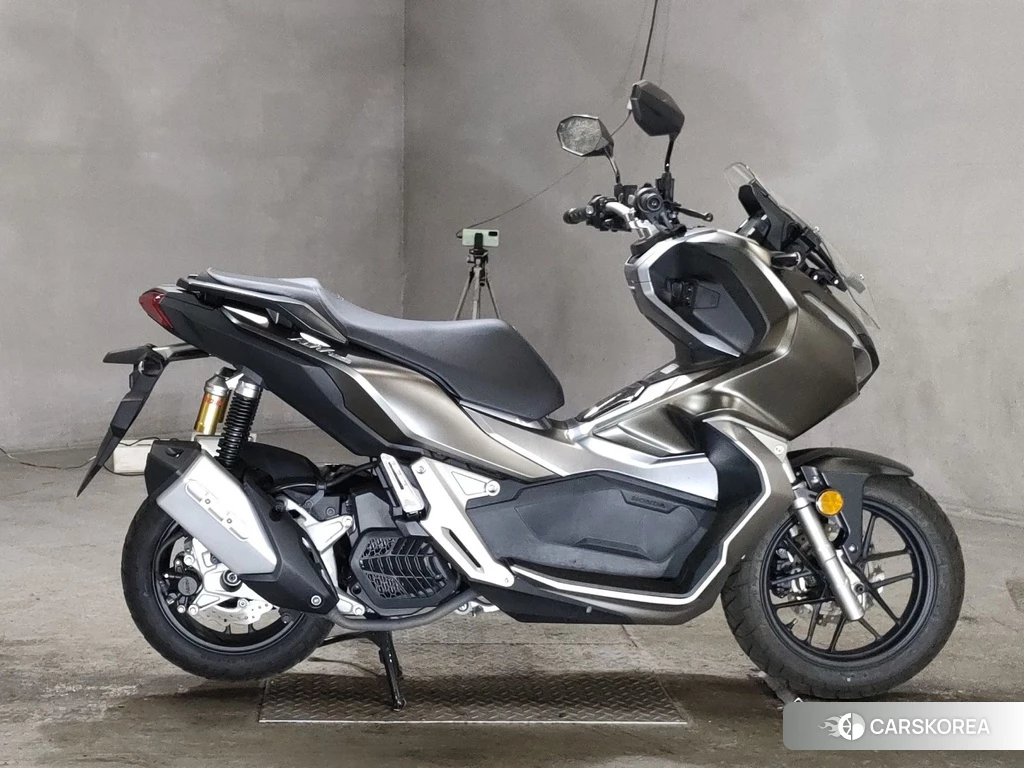 Проданный Honda ADV150 2019 из Японии, фото 2