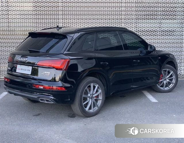 Audi Q5L 2024 Черный из Китая