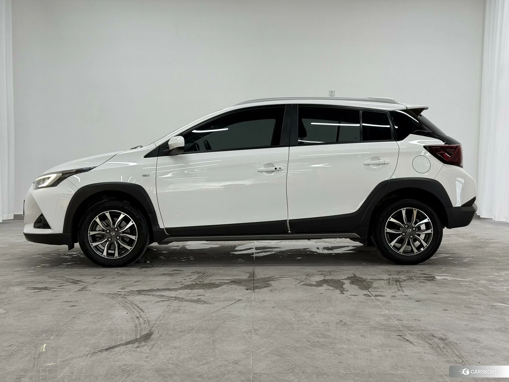 Toyota YARIS L Zhixuan 2021 Белый из Китая