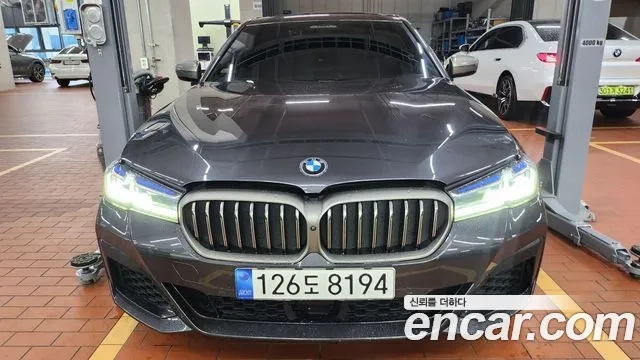 BMW 5 Series (G30) 2022 Серый из Кореи