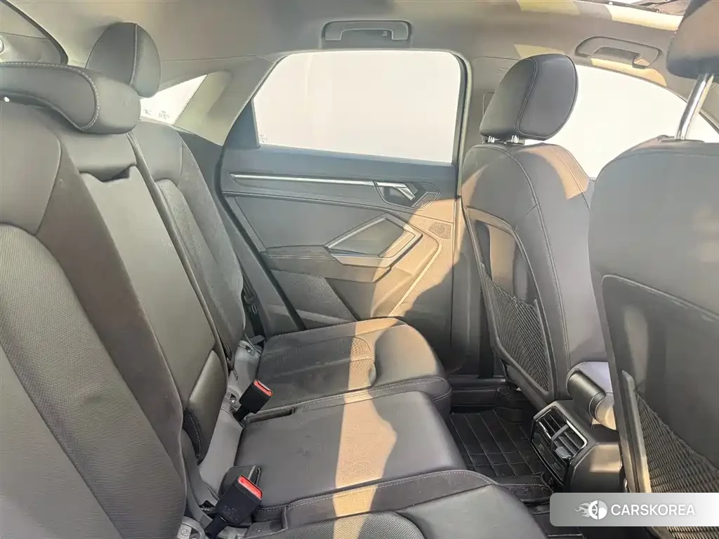 Audi Q3 Sportback 2023 Белый из Китая, фото 2