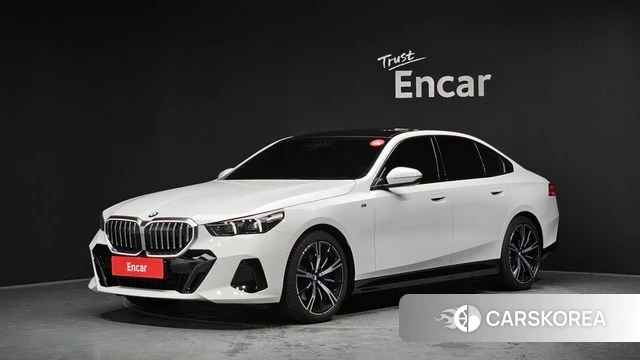 BMW 5 Series (G60) 2024 Белый из Кореи