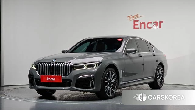 BMW 7 Series (G11) 2021 Серебристо-серый из Кореи