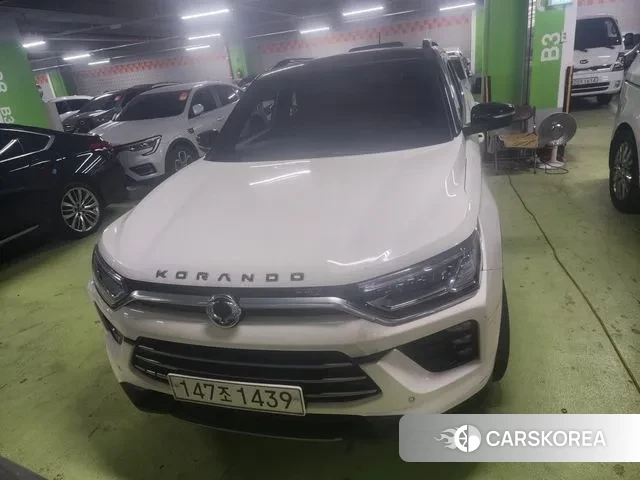 Ssangyong Beautiful Korando 2021 Жемчужный цвет из Кореи
