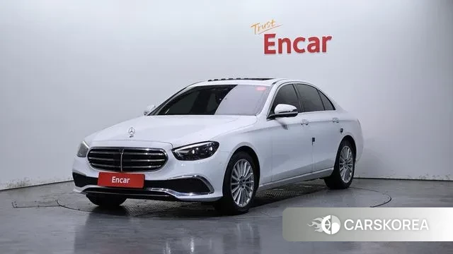 Mercedes-Benz E-Class W213 2022 Белый из Кореи
