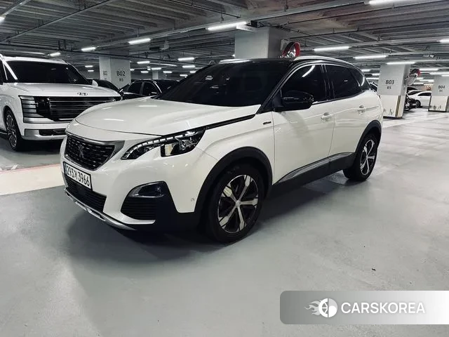 Peugeot 3008 second generation 2021 Белый из Кореи
