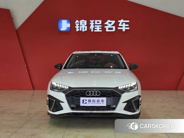 Audi A4L 2022 Белый из Китая