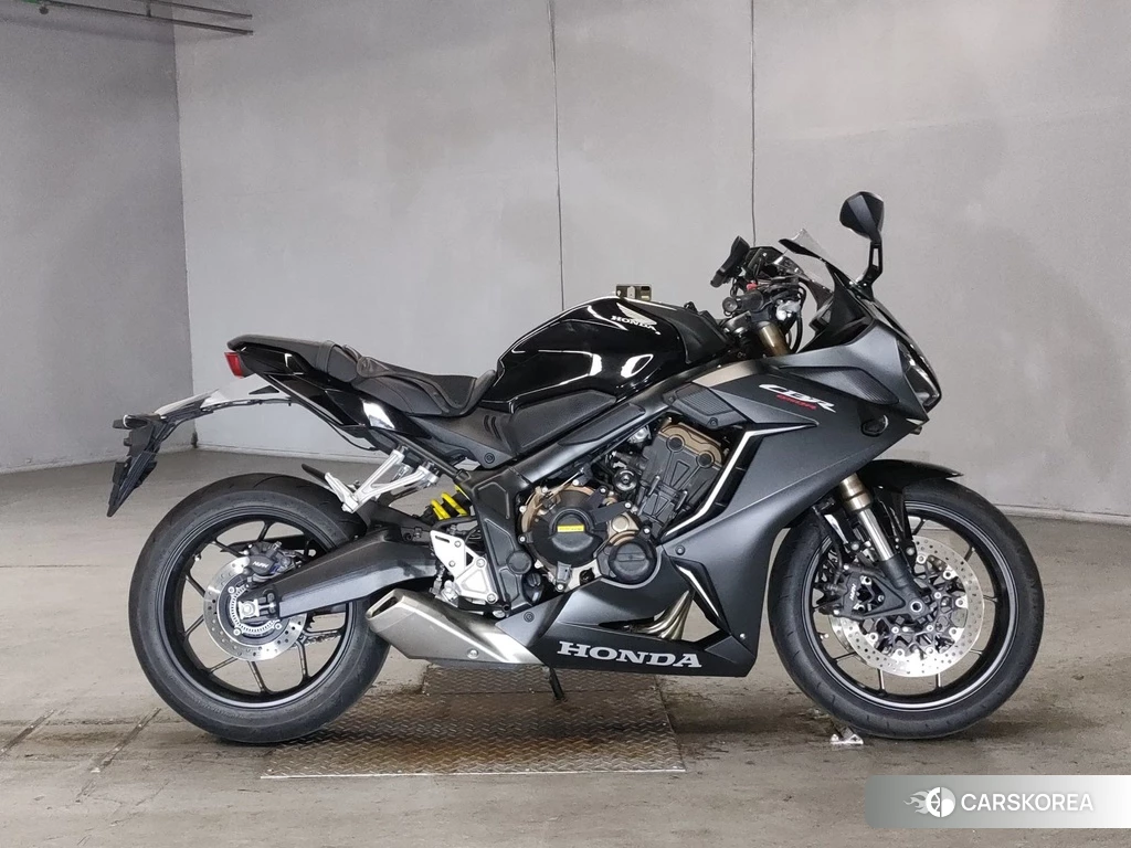 Проданный Honda CBR650R 2021 из Японии