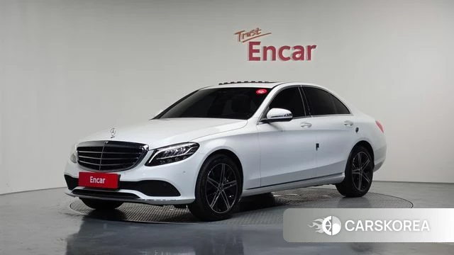 Mercedes-Benz C-Class W205 2019 Белый из Кореи