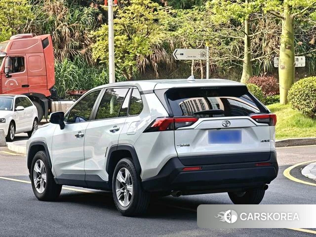 Toyota RAV4 Rongfang 2021 Белый из Китая