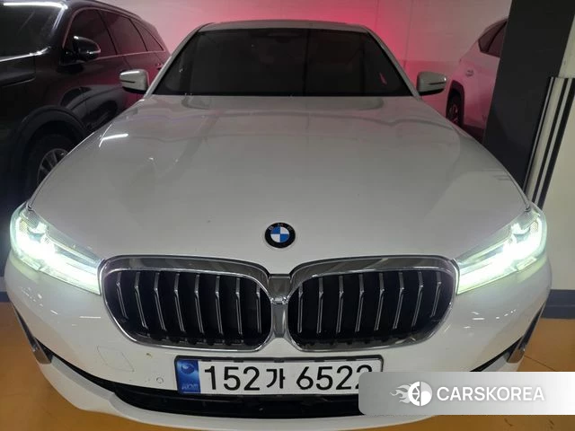 BMW 5 Series (G30) 2022 Белый из Кореи