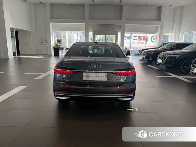 Audi A6L 2023 Темно-серый из Китая
