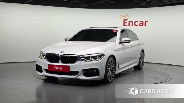 BMW 5 Series (G30) 2019 Белый из Кореи