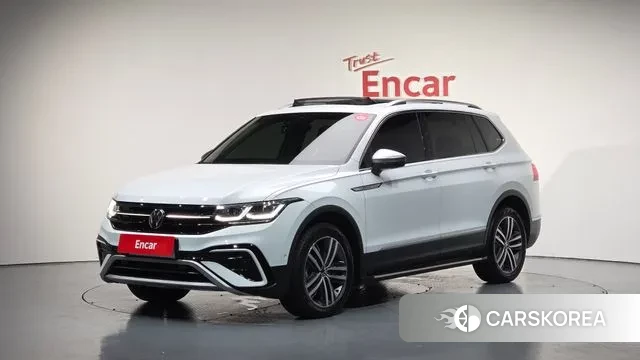 Volkswagen Tiguan Allspace 2024 Белый из Кореи