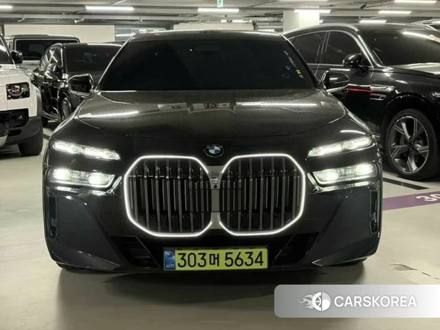 BMW 7 Series (G70) 2025 Черный из Кореи