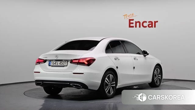 Mercedes-Benz A-Class W177 2021 Белый из Кореи