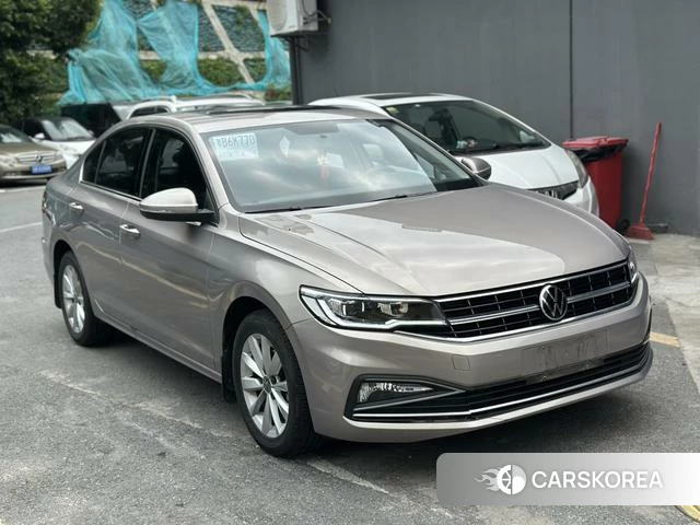 Volkswagen Bora 2021 Шампань из Китая