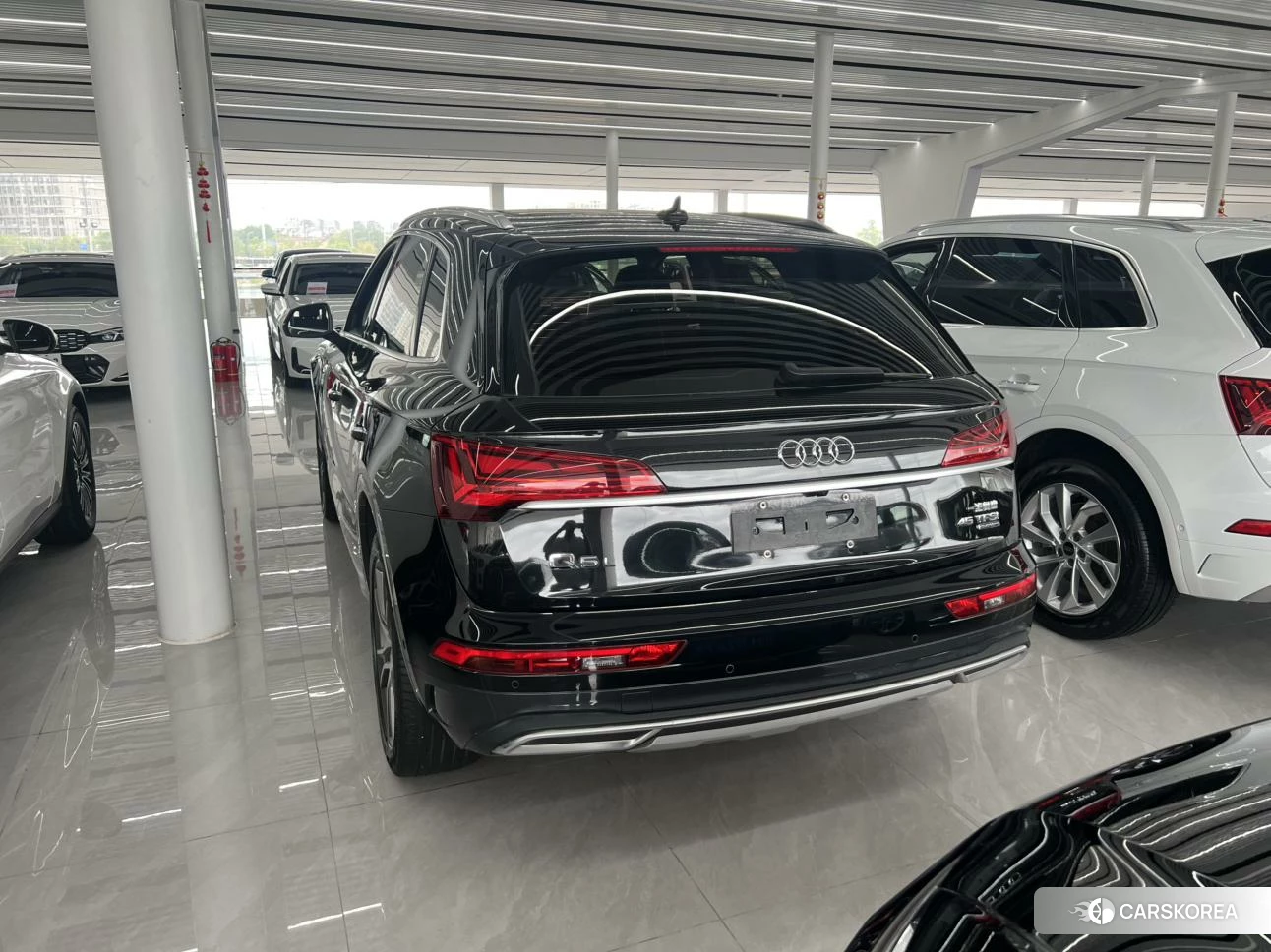 Audi Q5L 2022 Черный из Китая