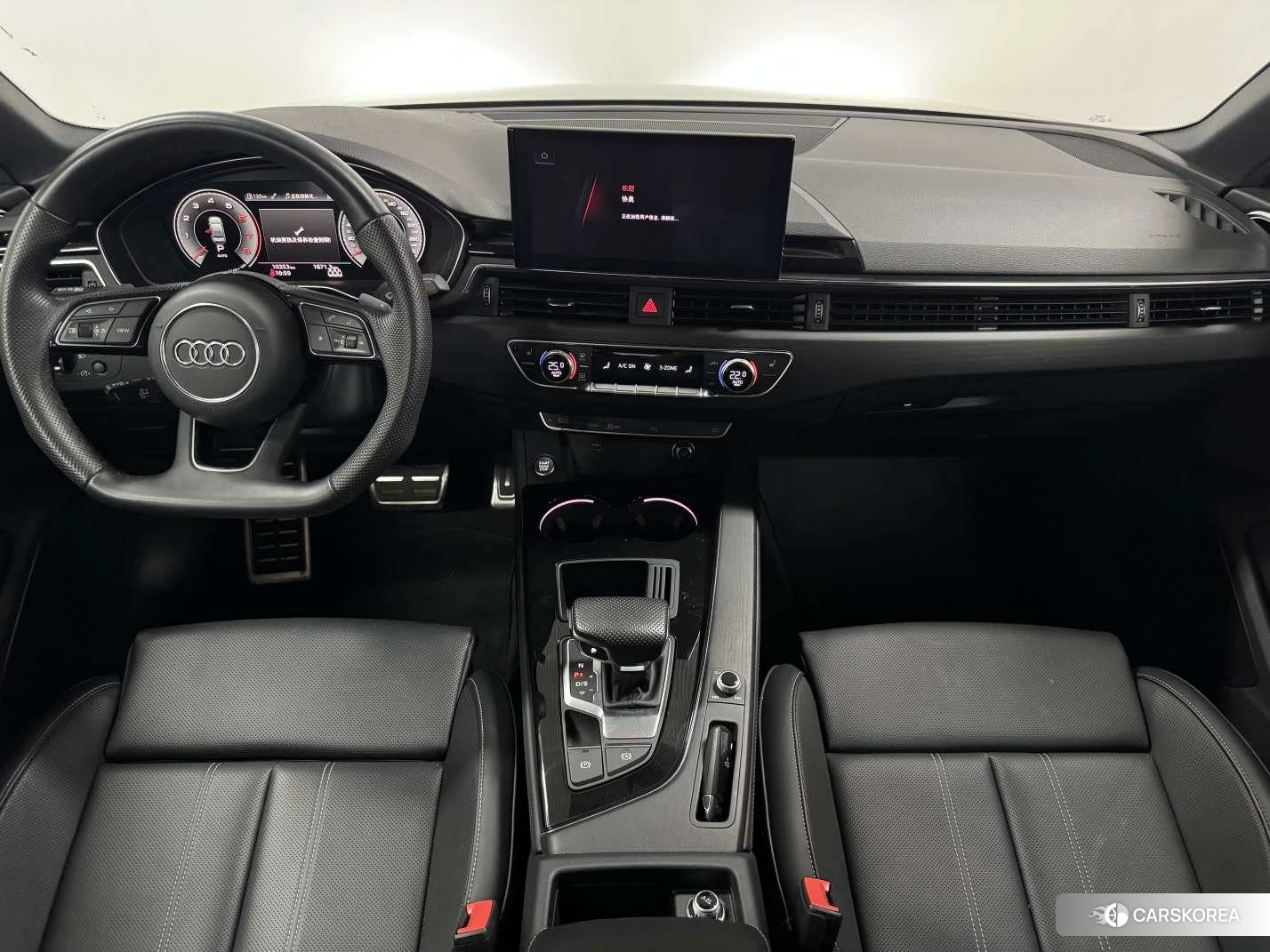 Audi A4L 2023 Темно-серый из Китая