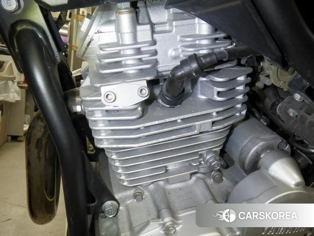 Engine photo