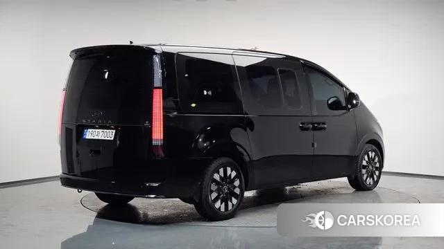 Hyundai Staria 2024 Черный из Кореи