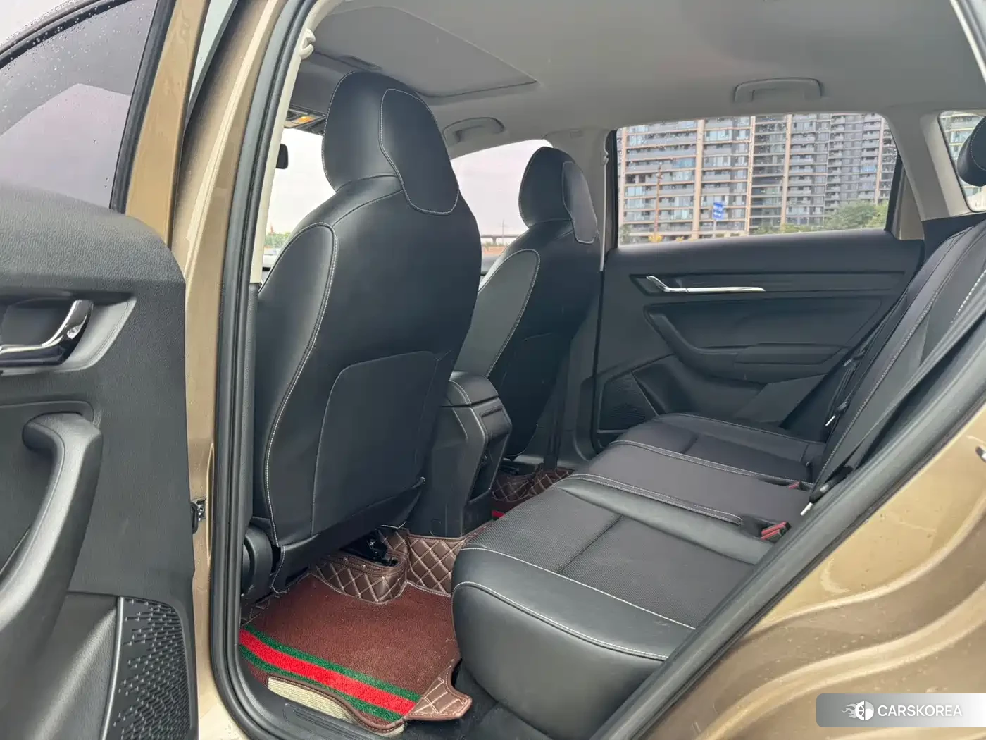 Skoda Kamiq 2022 Champagne/brown из Китая