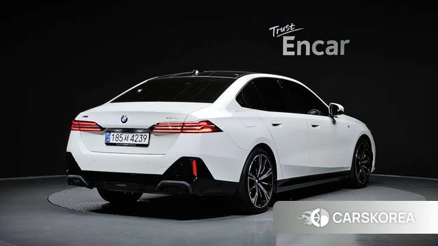 BMW 5 Series (G60) 2024 Белый из Кореи