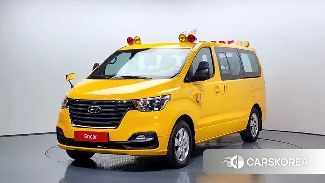Hyundai The New Grand Starex 2019 Желтый из Кореи