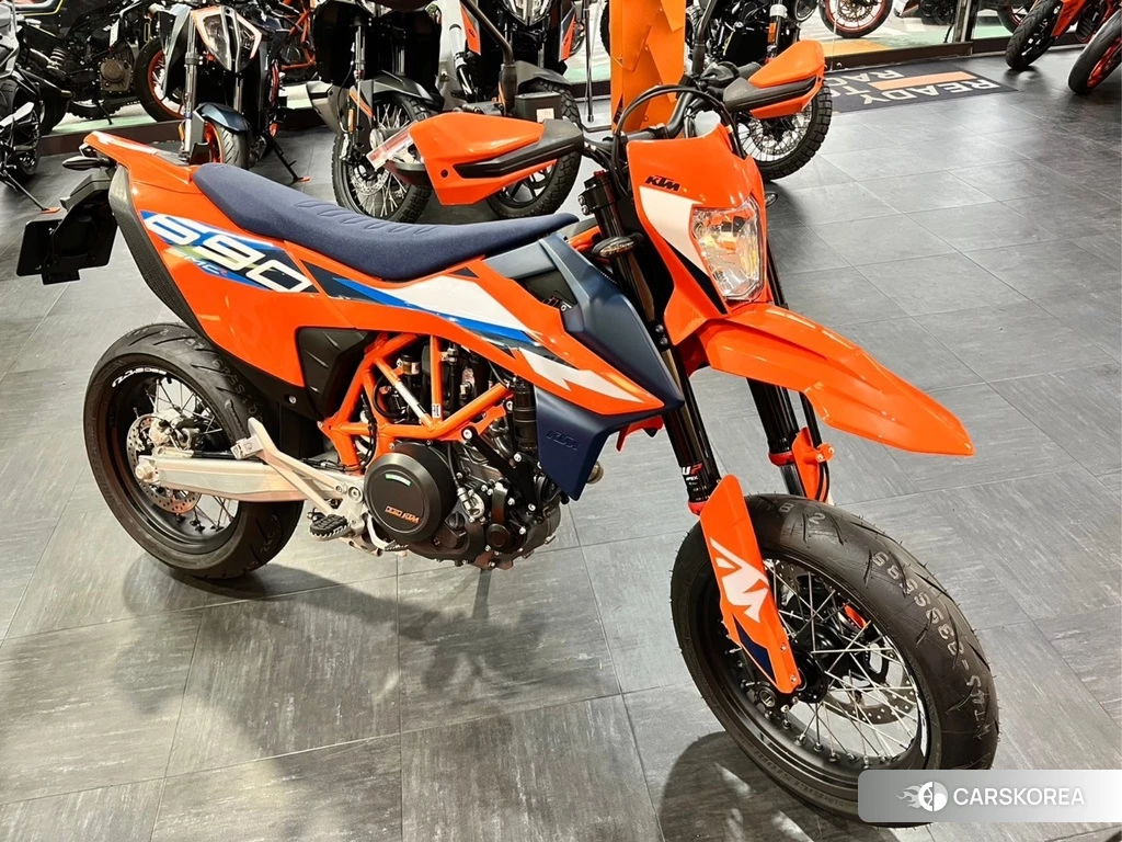 Проданный KTM 690 SMC R 2023 из Японии, фото 2