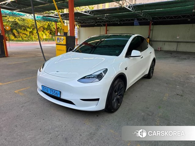Tesla Model Y 2024 Белый из Кореи