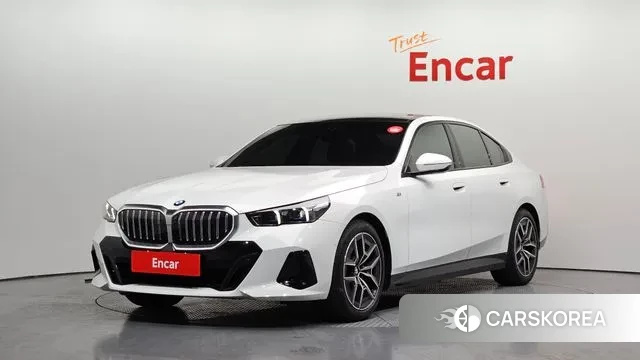 BMW 5 Series (G60) 2025 Белый из Кореи