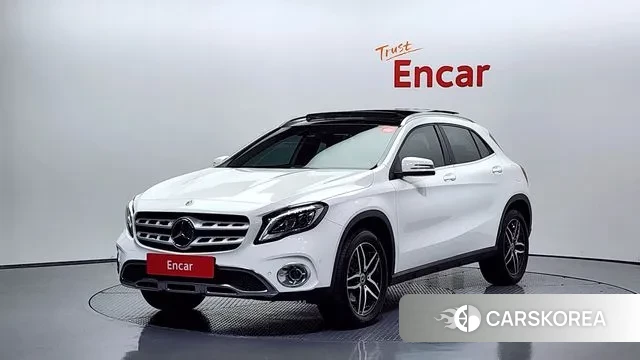 Mercedes-Benz GLA-Class X156 2018 Белый из Кореи