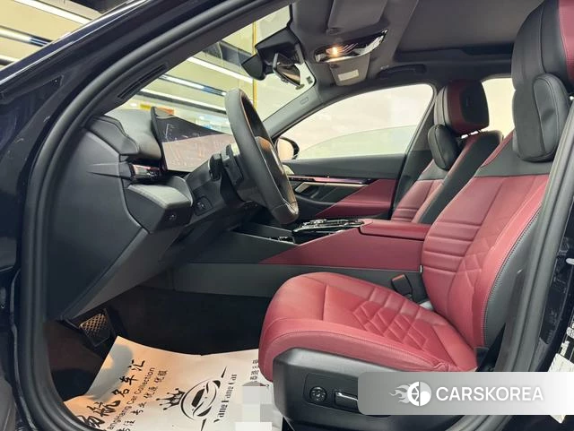 BMW 5 series 2025 Черный из Китая