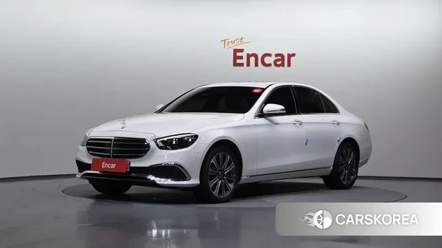 Mercedes-Benz E-Class W213 2022 Белый из Кореи
