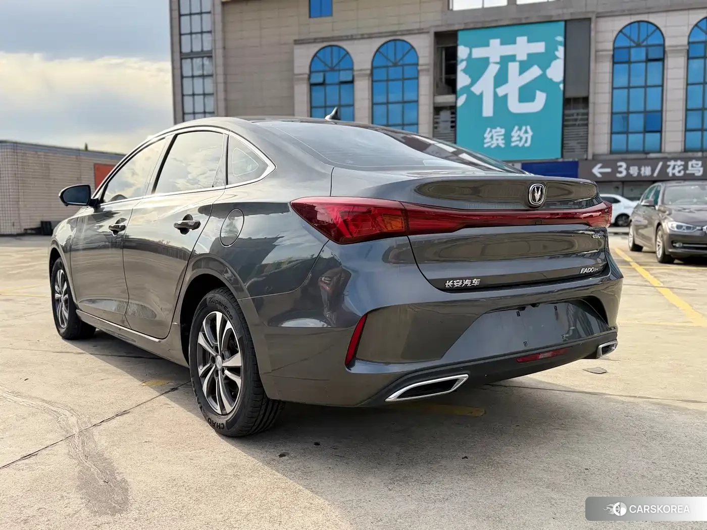 Chang'an Yidong 2022 Silver/gray из Китая