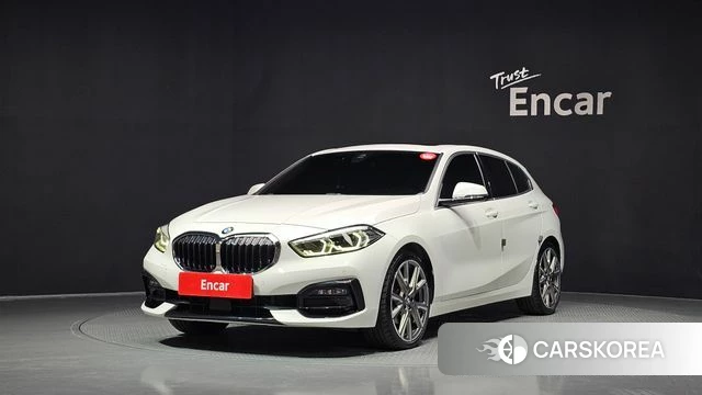 BMW 1 Series (F40) 2021 Белый из Кореи
