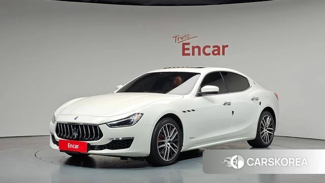 Maserati Ghibli 2018 Белый из Кореи