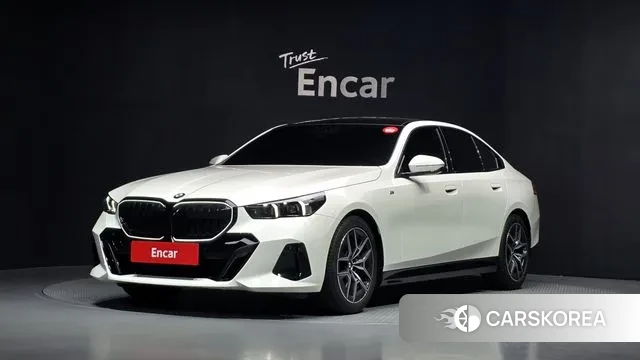 BMW 5 Series (G60) 2024 Белый из Кореи