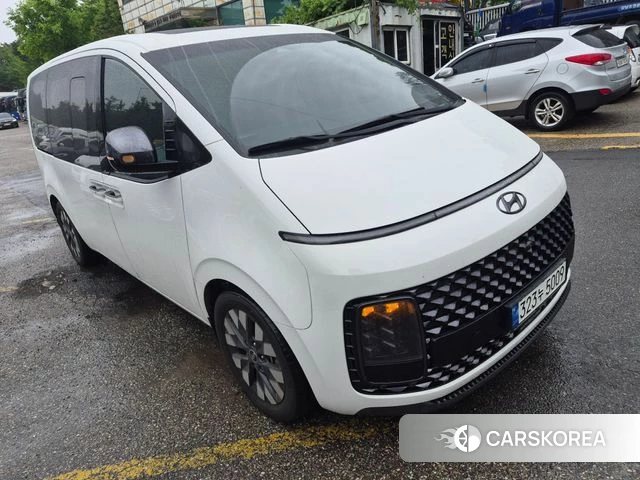 Hyundai Staria 2023 Белый из Кореи