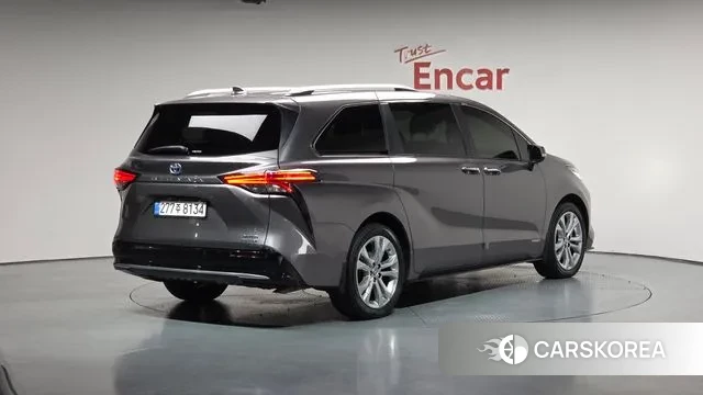 Toyota Sienna 4th Generation 2021 Серый из Кореи