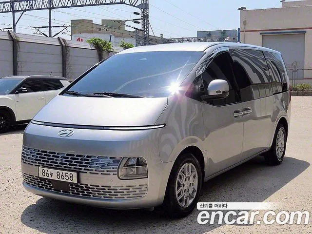 Hyundai Staria 2021 Серебряный из Кореи