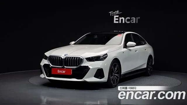 BMW 5 Series (G60) 2024 Белый из Кореи