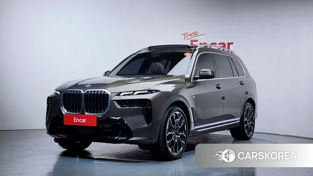 BMW X7 (G07) 2025 Песочный из Кореи