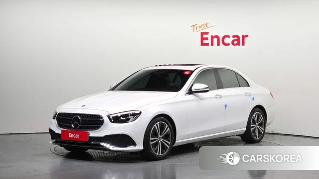 Mercedes-Benz E-Class W213 2021 Белый из Кореи