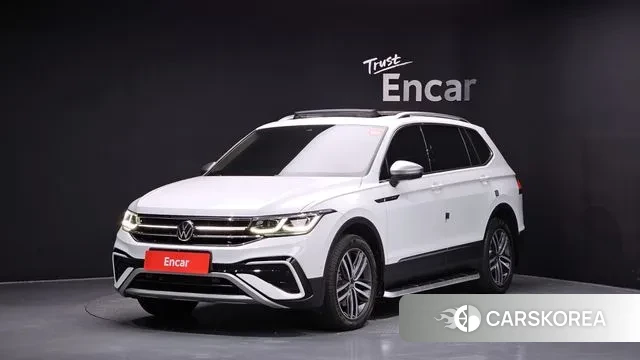 Volkswagen Tiguan Allspace 2023 Белый из Кореи