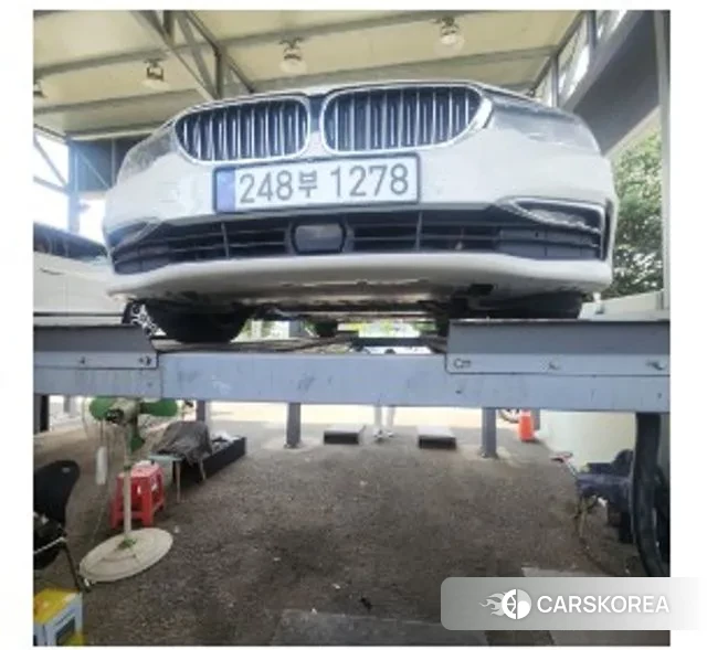 BMW 5 Series (G30) 2018 Белый из Кореи