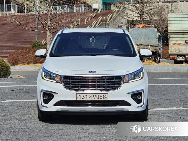 Kia The New Carnival 2018 Белый из Кореи
