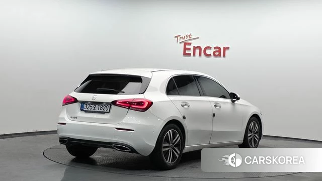 Mercedes-Benz A-Class W177 2022 Белый из Кореи